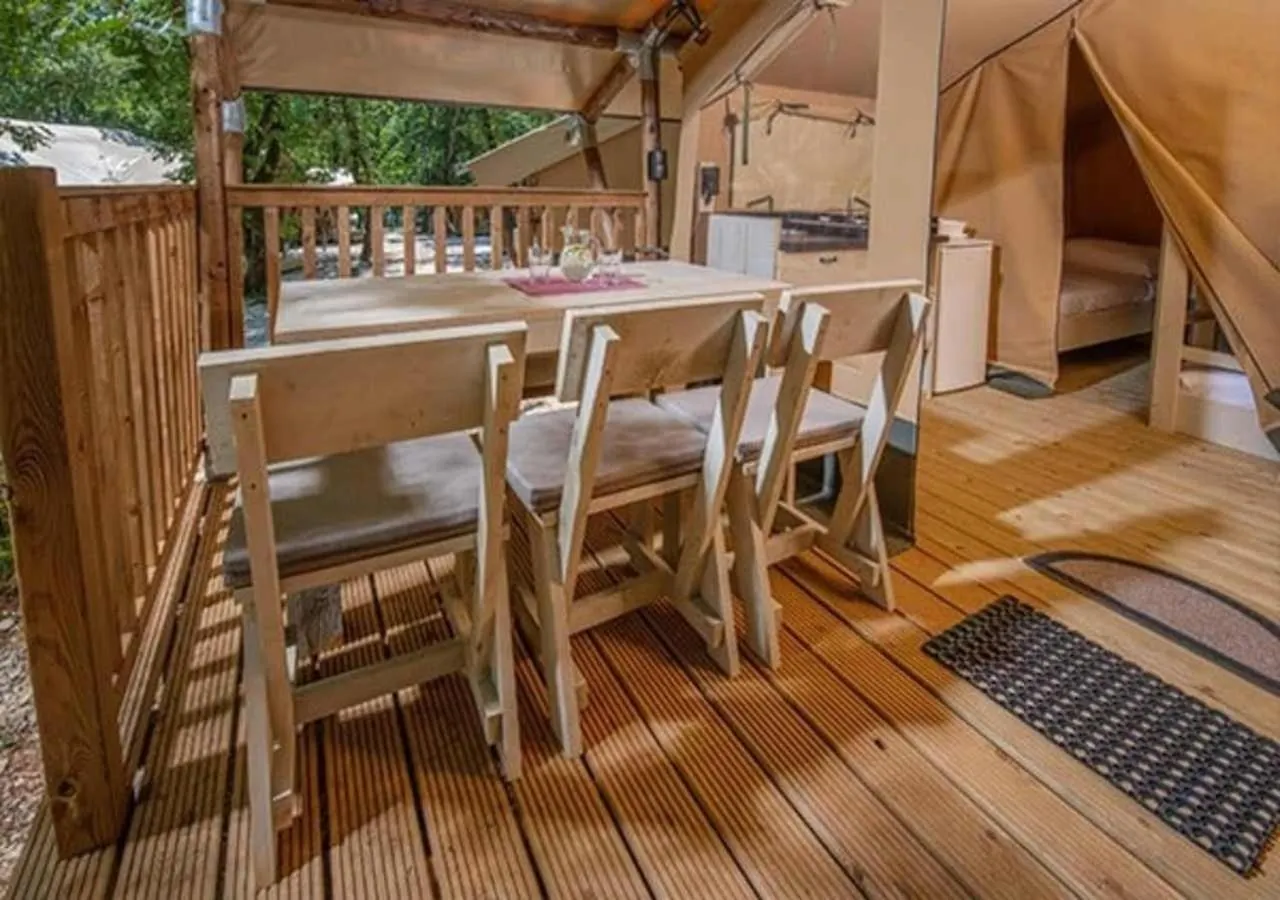 Camping Bi-Village - Eurocamp I Homair Valbandon 0*,