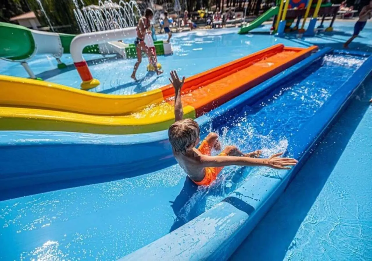 Camping Bi-Village - Eurocamp I Homair Valbandon Campsite