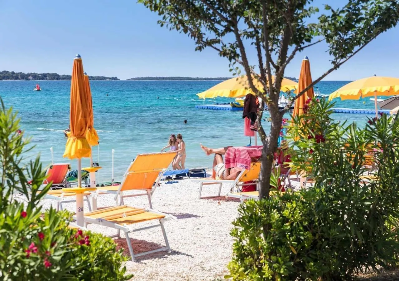 Camping Bi-Village - Eurocamp I Homair Valbandon