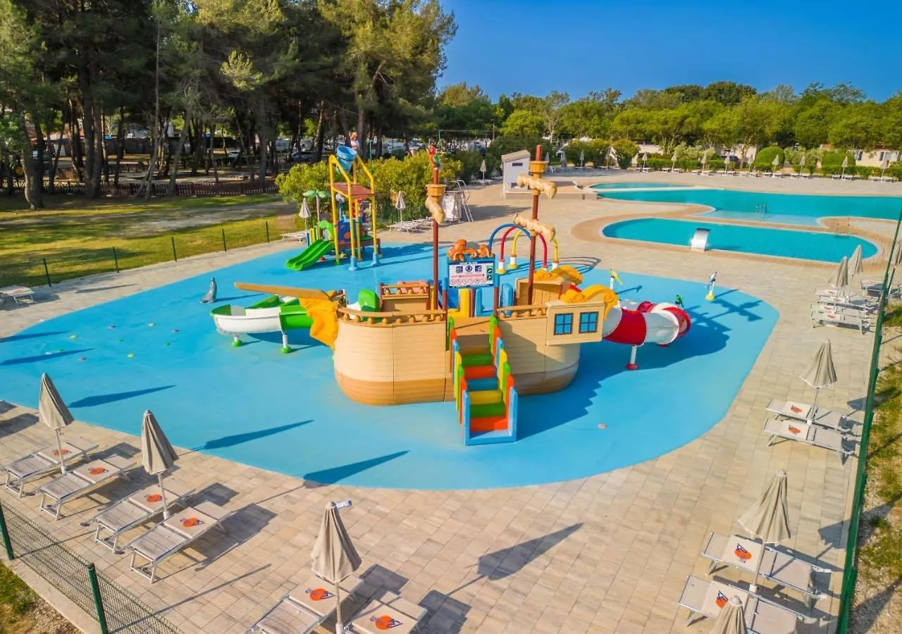 Camping Bi-Village - Eurocamp I Homair Valbandon Campsite